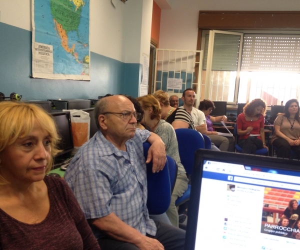 Acicatena: Corso base di Informatica 18-19-20 e 21 Maggio