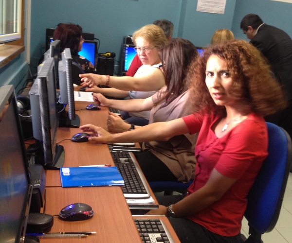 Acicatena: Corso base di Informatica 18-19-20 e 21 Maggio