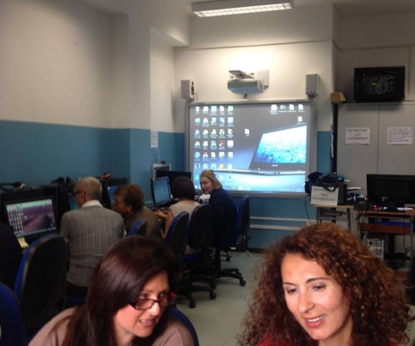 Acicatena: Corso base di Informatica 18-19-20 e 21 Maggio