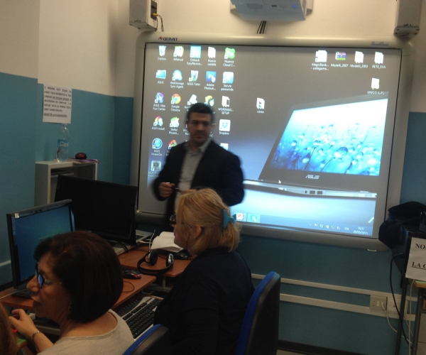 Acicatena: Corso base di Informatica 18-19-20 e 21 Maggio