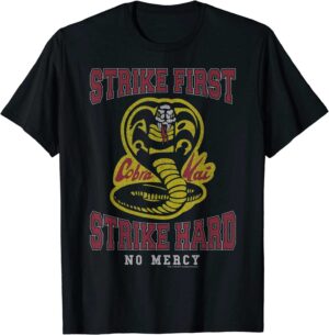Cobra Kai Strike First Strike Hard Logo Maglietta
